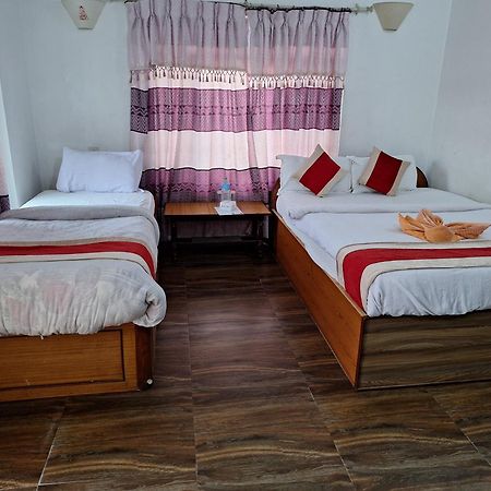 Hotel Shiva'S Dream Саураха Екстер'єр фото