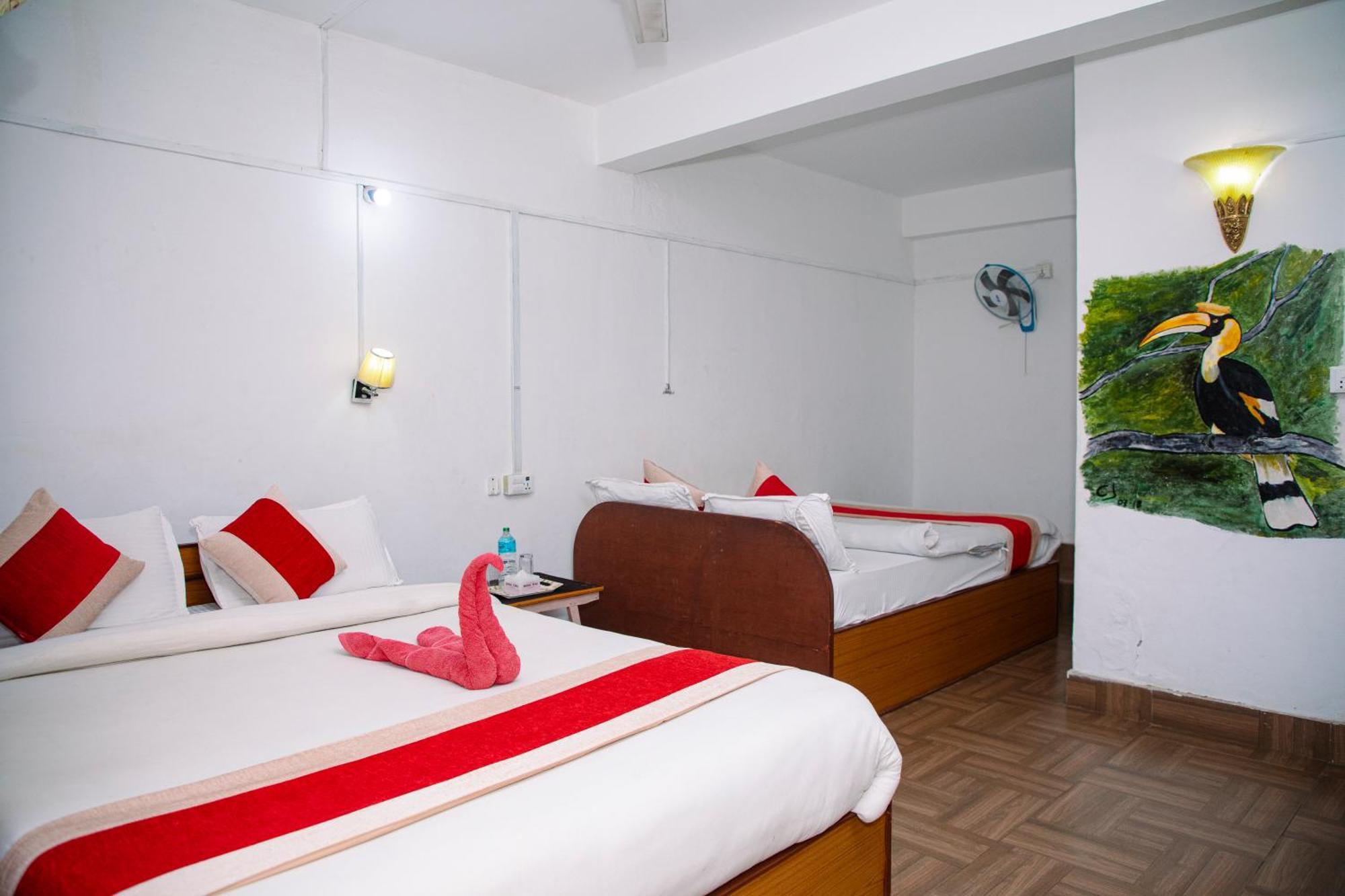 Hotel Shiva'S Dream Саураха Екстер'єр фото