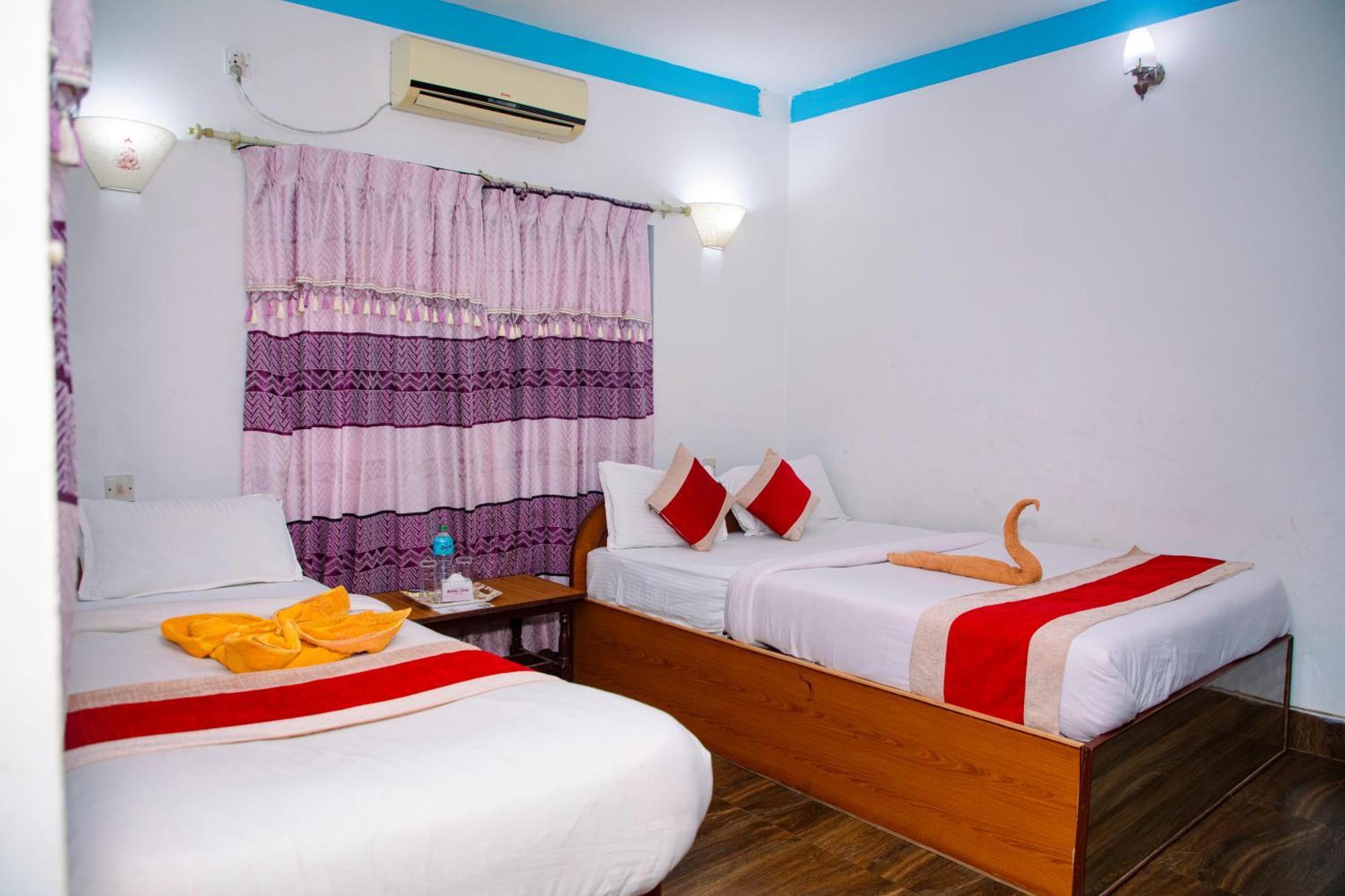 Hotel Shiva'S Dream Саураха Екстер'єр фото