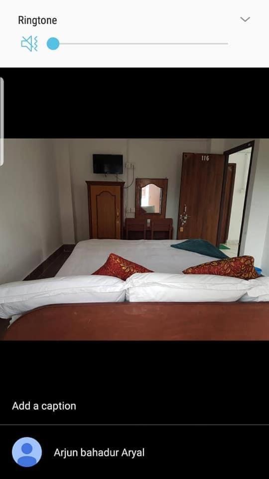 Hotel Shiva'S Dream Саураха Екстер'єр фото